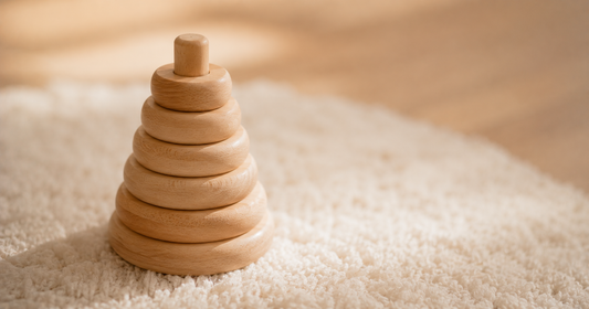 Tour d'empilage Montessori en bois naturel - guide complet pour bien choisir