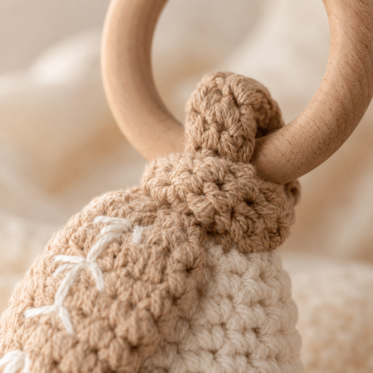 Hochet Montessori pour bébé - Mon Cocon