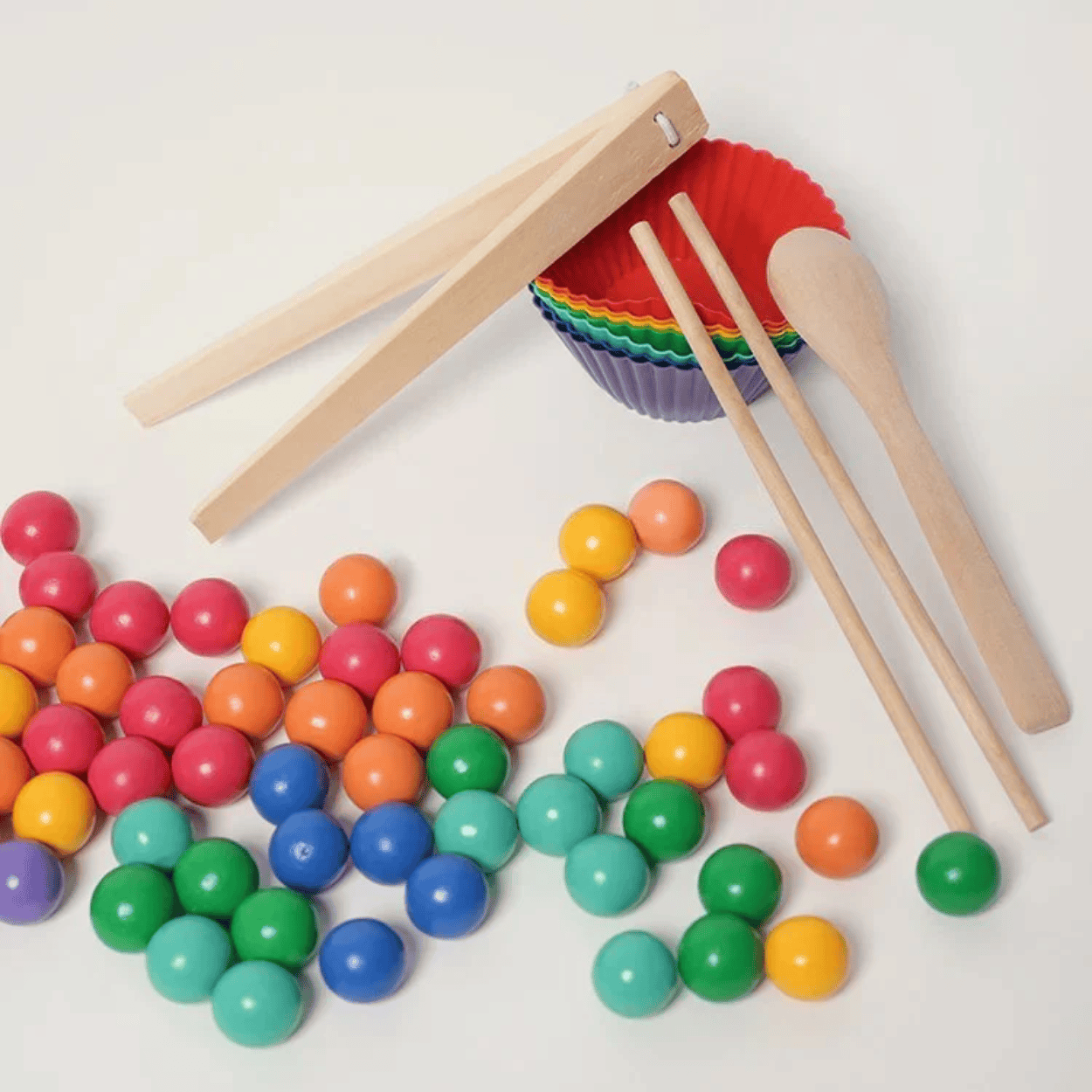Perles arc-en-ciel Montessori - Mon Cocon