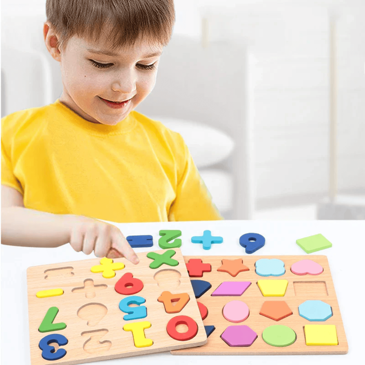 Puzzle en Bois Montessori - Lettres, Chiffres et Formes - Mon Cocon