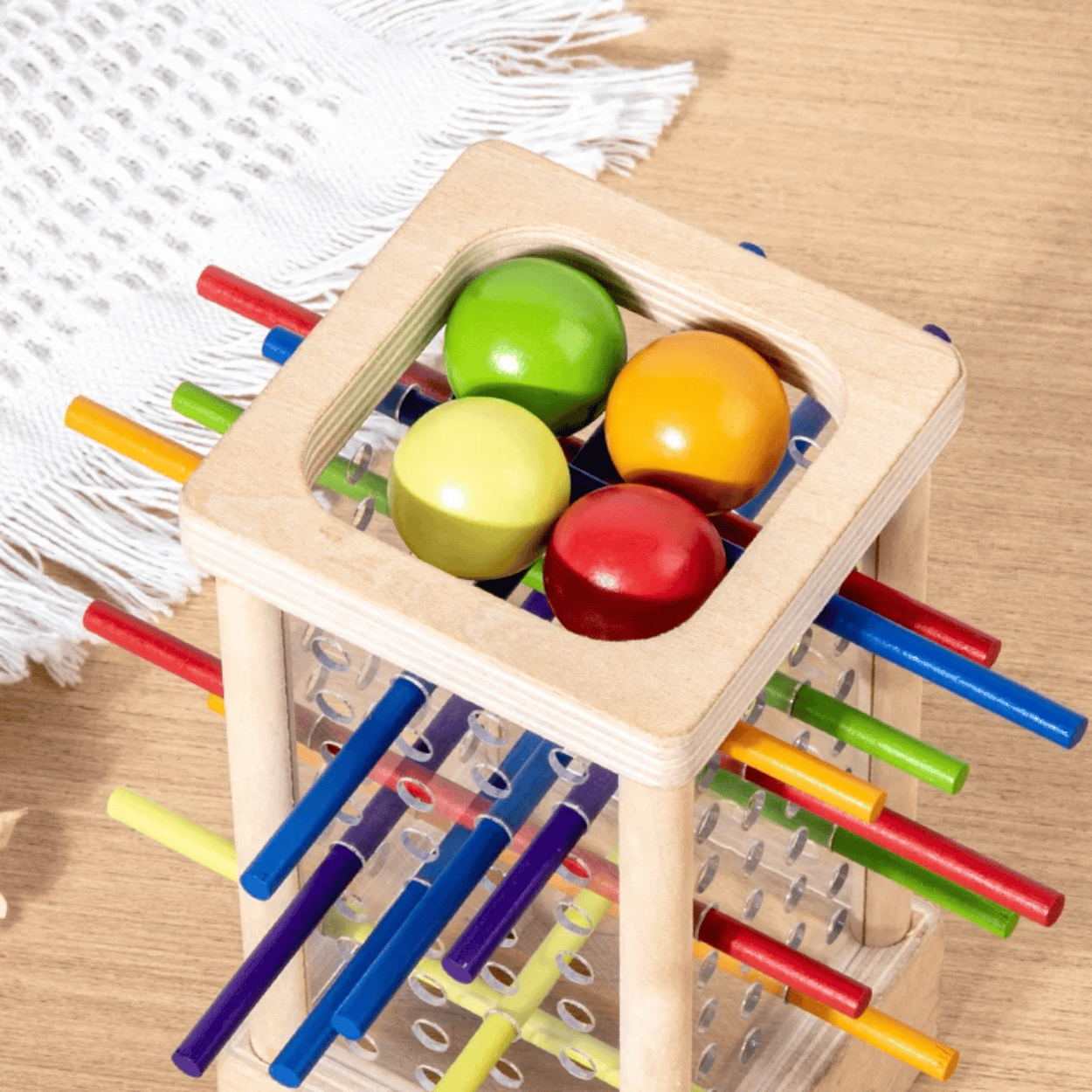Tour à Billes et Bâtonnets Colorés Montessori - Mon Cocon