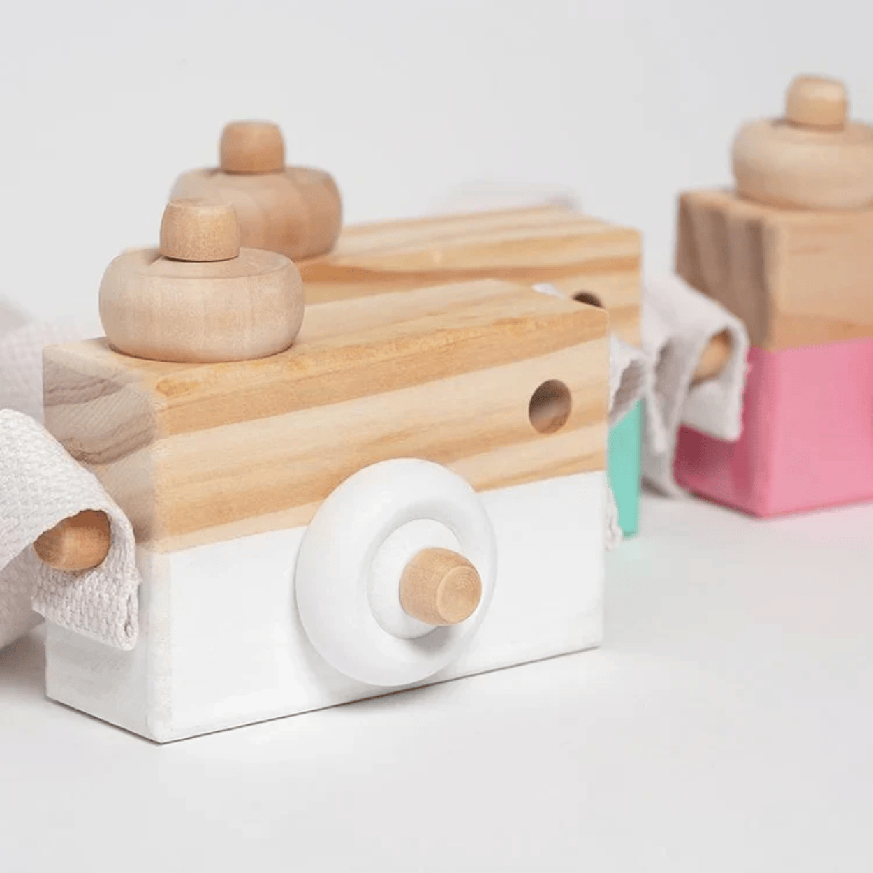 Appareil photo en bois Montessori - Mon Cocon